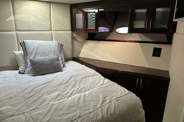 Lazzara Yachts LSX 75 Yacht For Sale