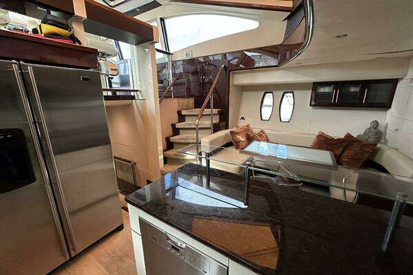 Lazzara Yachts LSX 75 Yacht For Sale