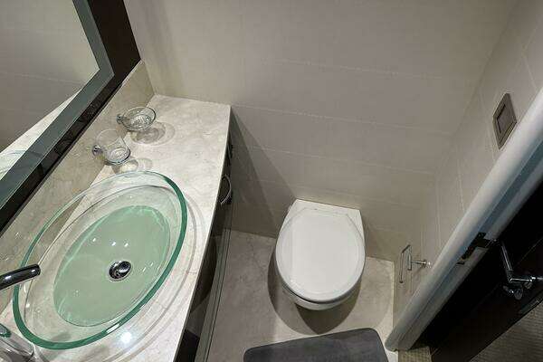 Lazzara Yachts LSX 75 Yacht For Sale