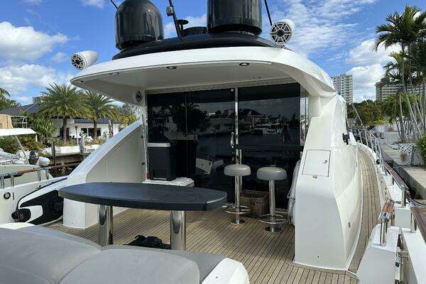 Lazzara Yachts LSX 75 Yacht For Sale