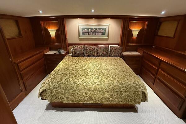 Miss Wendy 81ft Burger Yacht For Sale