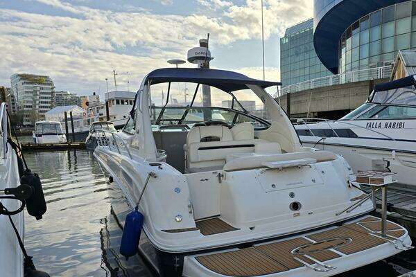 36-ft-Sea Ray-2004-360 Sundancer-Vancouver British Columbia Canada yacht for sale