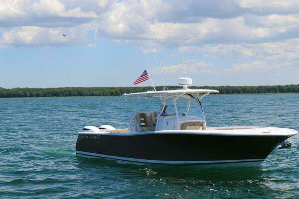 Photo of the 2017 Southport 33 FE