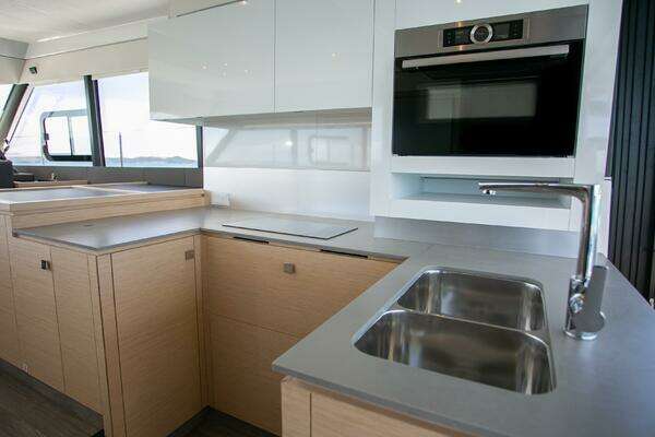 Fountaine Pajot MY 40 Yacht For Sale