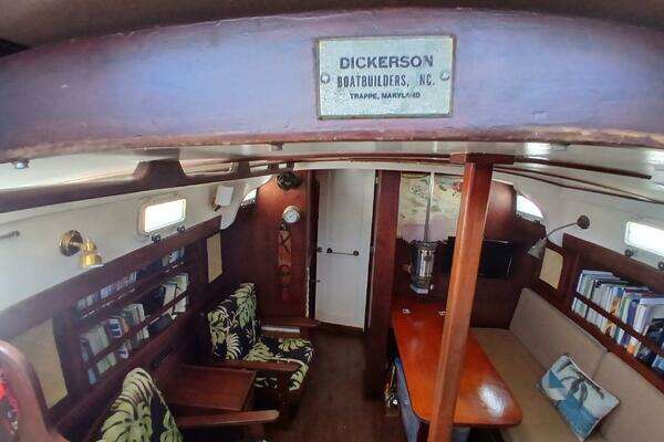 Papillion 41ft Dickerson Yacht For Sale