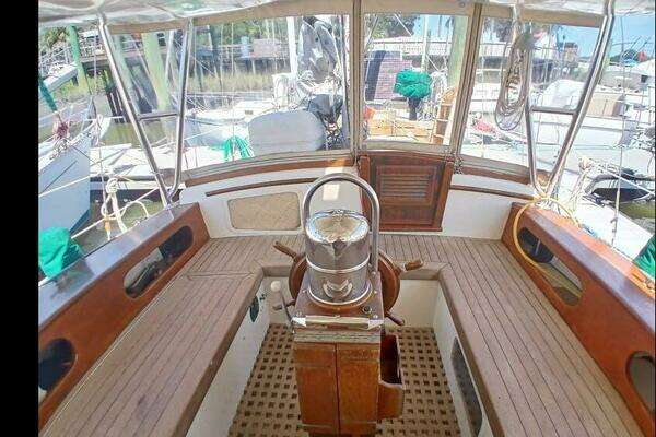 Papillion 41ft Dickerson Yacht For Sale
