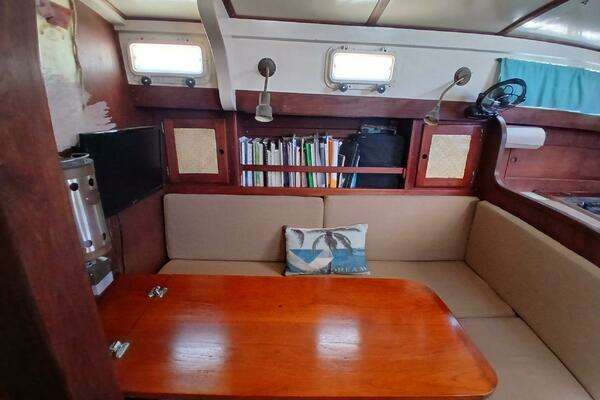 Papillion 41ft Dickerson Yacht For Sale