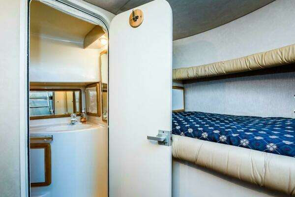 Sea Ray 630 Sun Sport Yacht For Sale