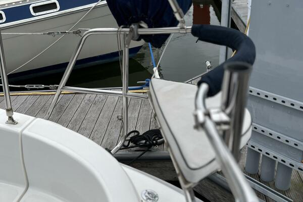 TO THE MOON  amp  BACK 33ft Hunter Yacht For Sale