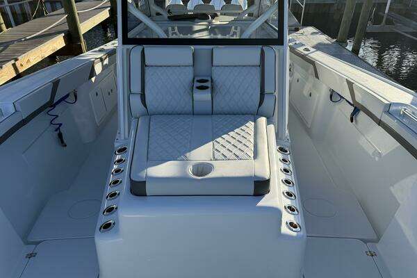 Yellowfin 42 CC Yacht For Sale