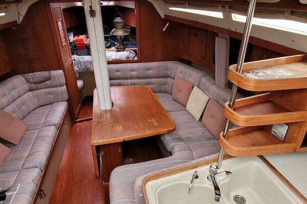 Photo of the 1989 C&C 37/40+ "Prismatic Thunder"