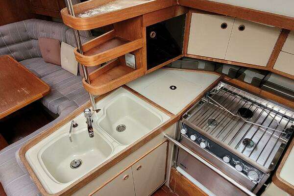 Photo of the 1989 C&C 37/40+ "Prismatic Thunder"