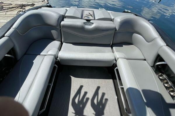 23ft Mastercraft Yacht For Sale