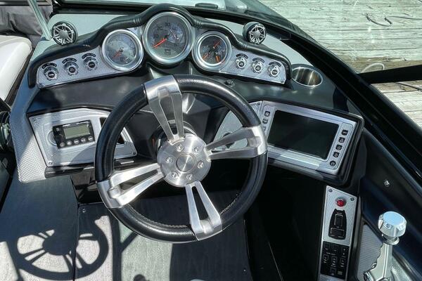 23ft Mastercraft Yacht For Sale