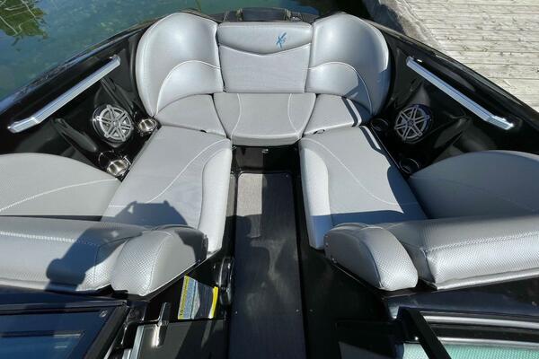 23ft Mastercraft Yacht For Sale