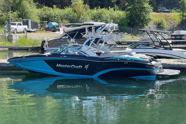 23ft Mastercraft Yacht For Sale