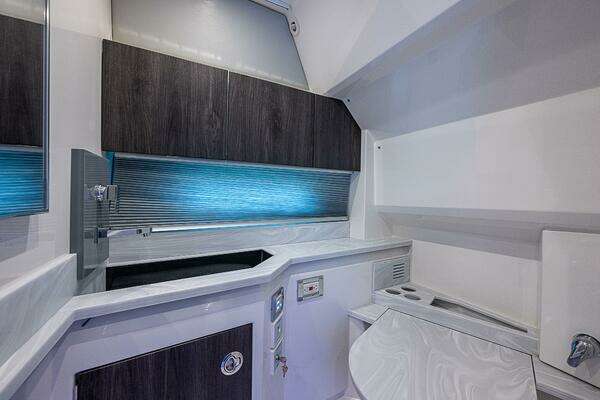 Formula 430 All Sport Crossover Yacht For Sale
