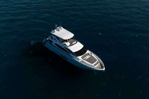 Photo of the 2015 Sunseeker 75