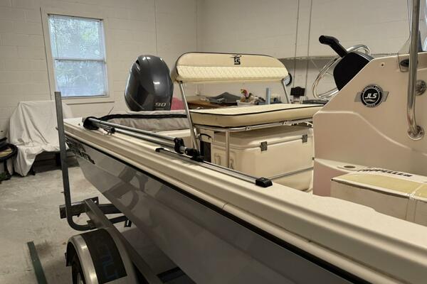 17ft Carolina Skiff Yacht For Sale