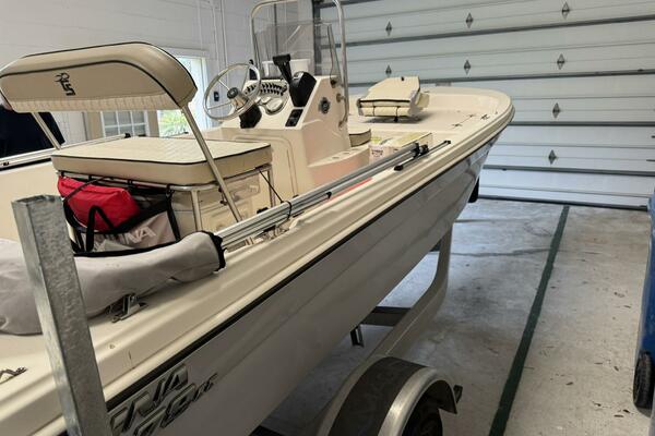 17ft Carolina Skiff Yacht For Sale