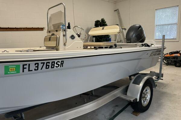 17ft Carolina Skiff Yacht For Sale