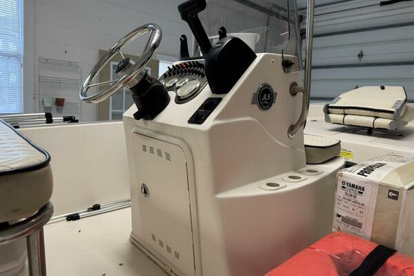 17ft Carolina Skiff Yacht For Sale