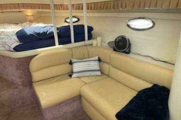 Photo of the 1990 Wellcraft Monaco 3000 "India"