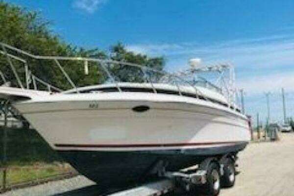 Photo of the 1990 Wellcraft Monaco 3000 "India"