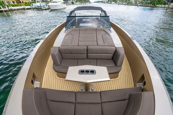 COBRA 45ft Vanquish Yachts Yacht For Sale