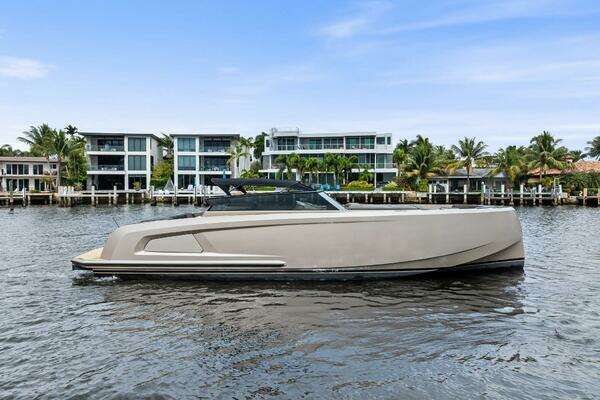 2022 Vanquish Yachts 45