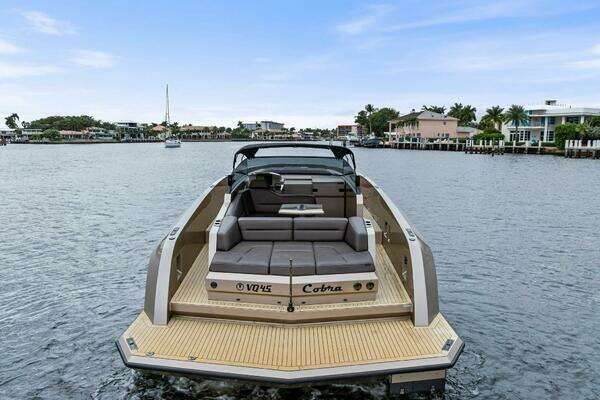 2022 Vanquish Yachts 45