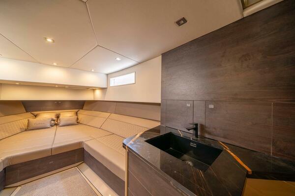 COBRA 45ft Vanquish Yachts Yacht For Sale