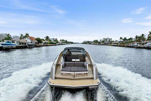 2022 Vanquish Yachts 45