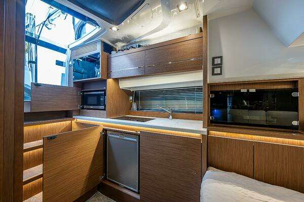 Jeanneau Leader 12.5 Yacht For Sale