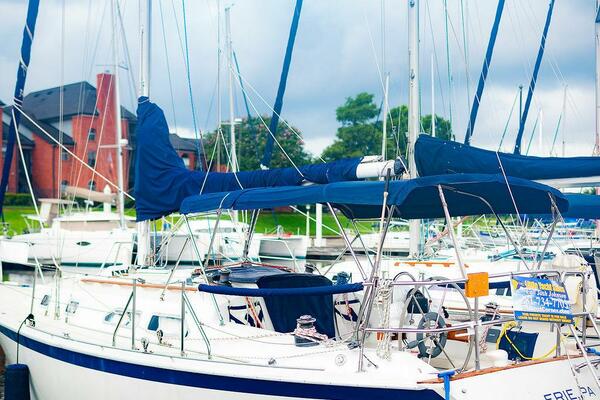 Miss Daisy 32ft Ericson Yacht For Sale