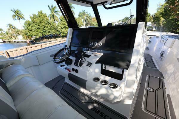 38ft Fountain Yacht For Sale