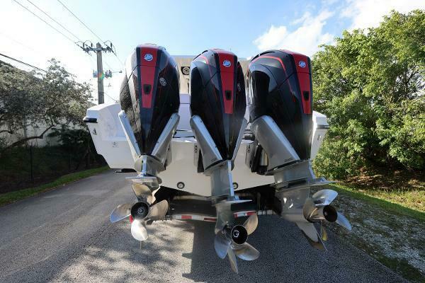 38ft Fountain Yacht For Sale