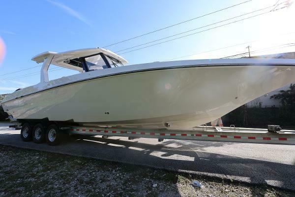 38ft Fountain Yacht For Sale