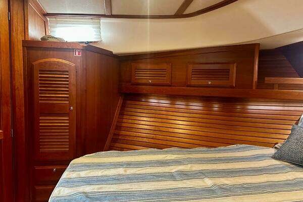 Sabre 42 Salon Express Yacht For Sale