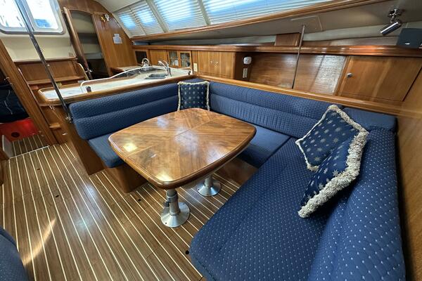 41ft Hunter Yacht For Sale