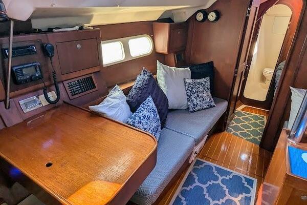 Compass Rose 41ft Hunter Yacht For Sale
