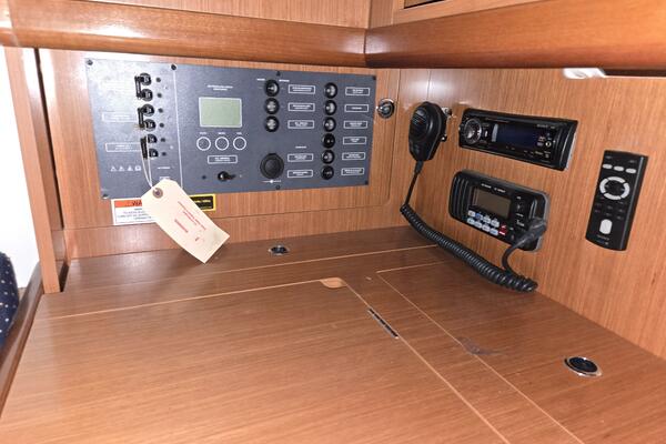 ANICCA 37ft Beneteau Yacht For Sale