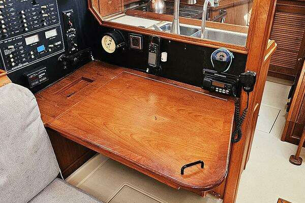 Photo of the 1997 Island Packet 40 "KEWAYDIN"