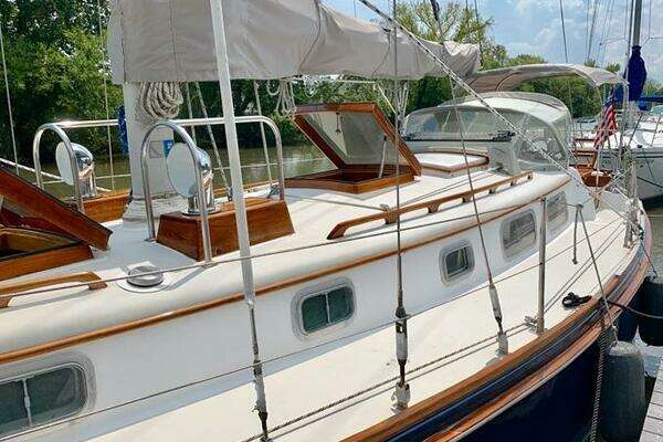 Photo of the 1981 Bristol 40 sloop "Whistler"