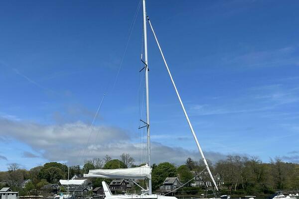 ARIEL 38ft Beneteau Yacht For Sale