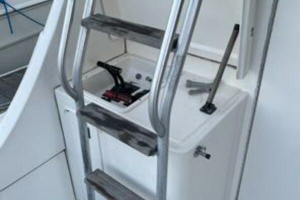 32ft Luhrs Yacht For Sale