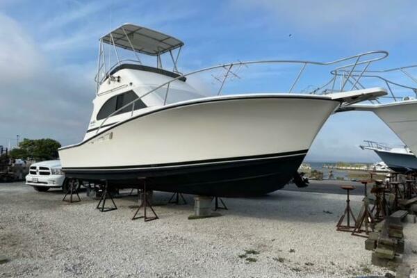 32ft Luhrs Yacht For Sale