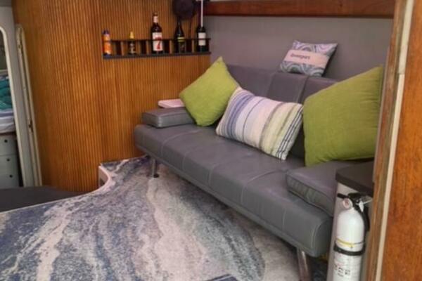 32ft Luhrs Yacht For Sale