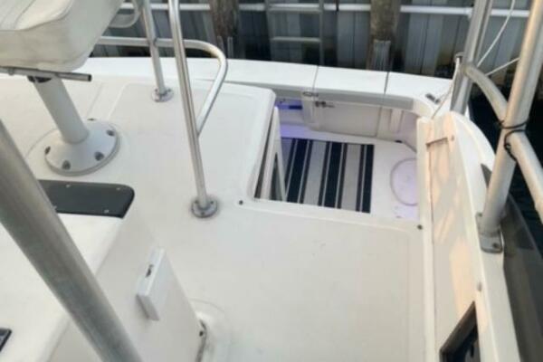 32ft Luhrs Yacht For Sale