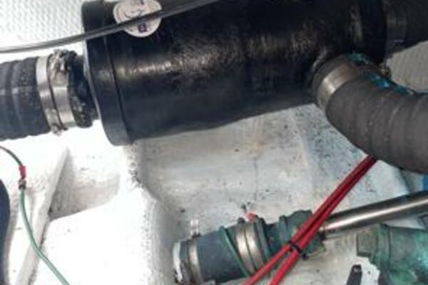 32ft Luhrs Yacht For Sale